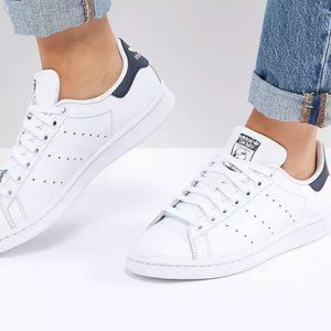 adidas Originals Stan Smith sneakers in white and navy